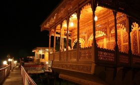 Kashmir as a Honeymoon Destination: Top reasons why to choose?