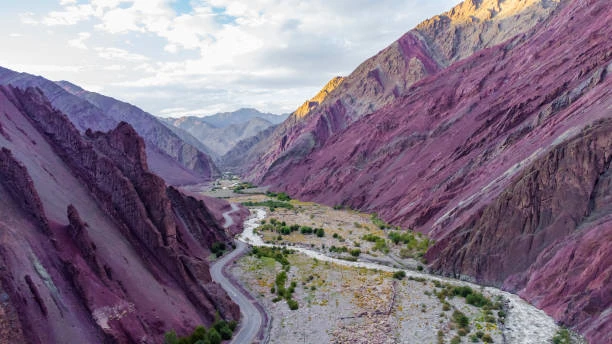 Leh Ladakh Trip Cost 2025 – Complete Budget & Planning Guide by JKL Travels