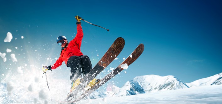 Kashmir Winter Packages 2025–26: The Ultimate Guide to Snow, Skiing, Gondola, Houseboats & Safe Winter Travel