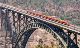 Kashmir Is Now More Easy & More Affordable: How Rail-Based Tours from Delhi Are Changing Himalayan Travel