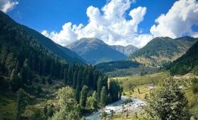 Rediscover Kashmir's Untouched Beauty: The Ultimate Offbeat Kashmir Travel Guide 2026